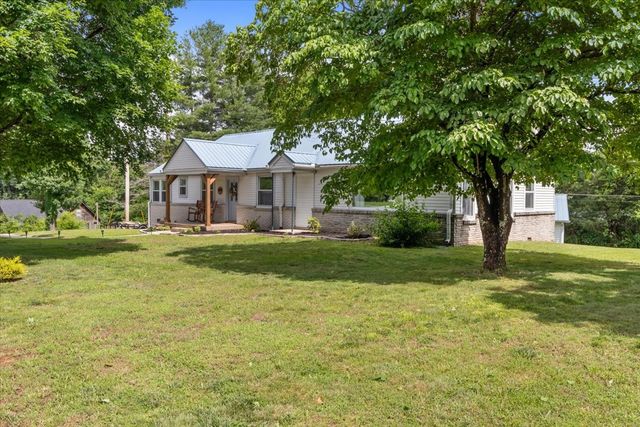 3030 Highway 49, E, Charlotte, TN 37036