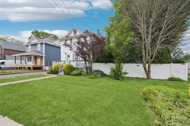 104 Park Avenue, Babylon, NY 11702