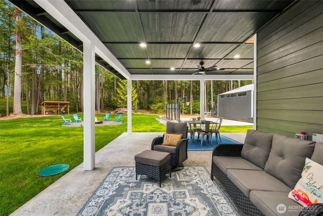 945 & 953 Lummi Drive, Fox Island, WA 98333