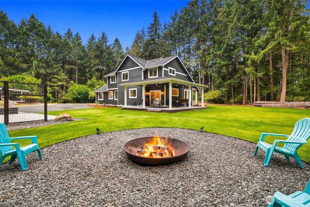 945 & 953 Lummi Drive, Fox Island, WA 98333