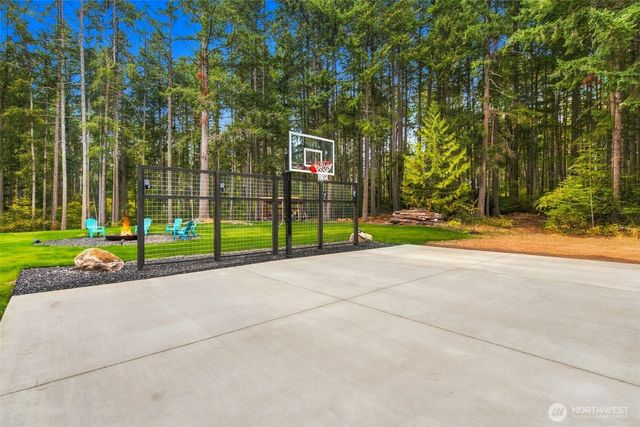 945 & 953 Lummi Drive, Fox Island, WA 98333