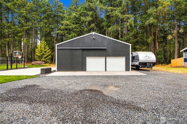 945 & 953 Lummi Drive, Fox Island, WA 98333