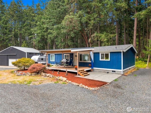 945 & 953 Lummi Drive, Fox Island, WA 98333