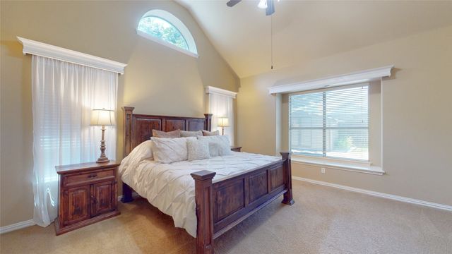 1736 Lewis Crossing Drive, Keller, TX 76248