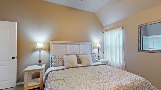 1736 Lewis Crossing Drive, Keller, TX 76248