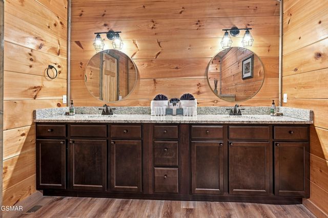 315 Paul Lafollette Way, Sevierville, TN 37876