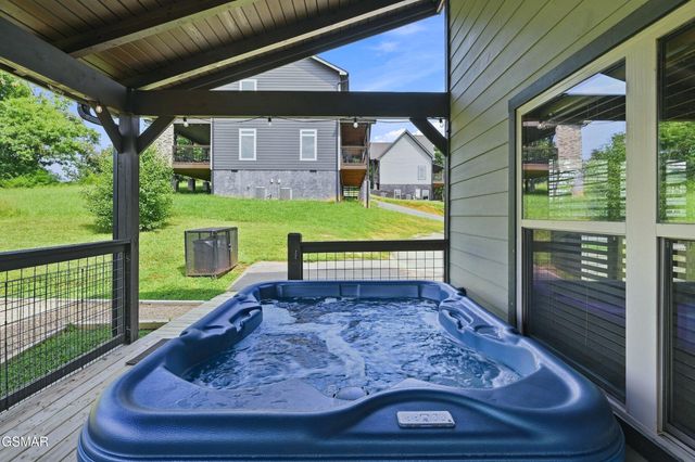 315 Paul Lafollette Way, Sevierville, TN 37876