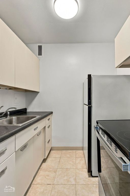 900 N LAKE SHORE Drive 1011, Chicago, IL 60611 — photo 2