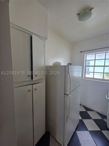 635 8th St 202, Miami Beach, FL 33139