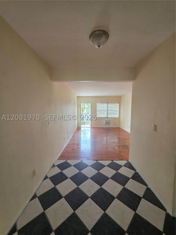 635 8th St 202, Miami Beach, FL 33139