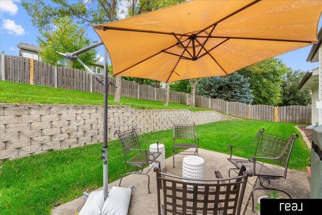 5114 Timberridge Drive, Bellevue, NE 68133