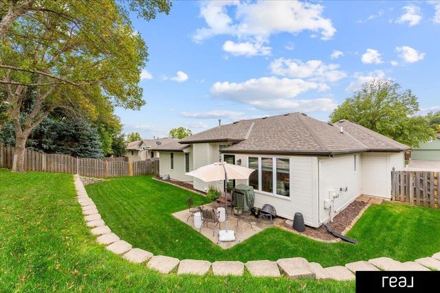 5114 Timberridge Drive, Bellevue, NE 68133