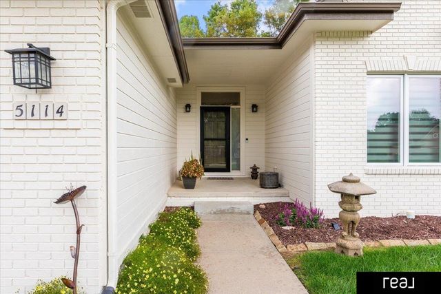 5114 Timberridge Drive, Bellevue, NE 68133