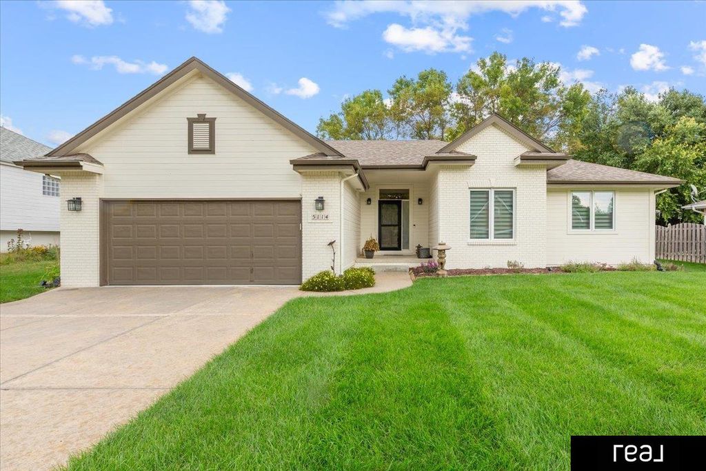 5114 Timberridge Drive, Bellevue, NE 68133