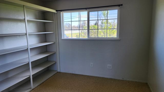 19215 Hooker Creek Road, Cottonwood, CA 96022