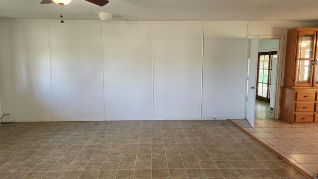 19215 Hooker Creek Road, Cottonwood, CA 96022