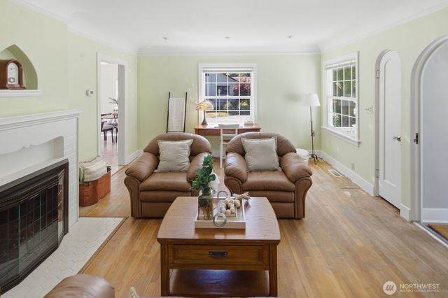 5627 Colby Avenue, Everett, WA 98203