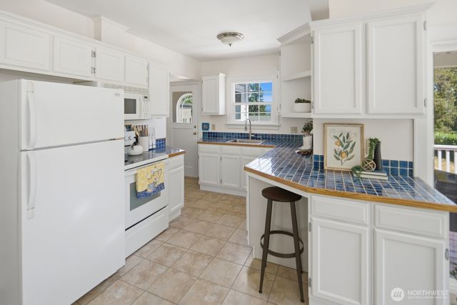 5627 Colby Avenue, Everett, WA 98203