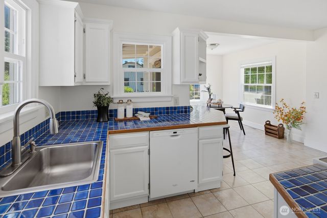 5627 Colby Avenue, Everett, WA 98203