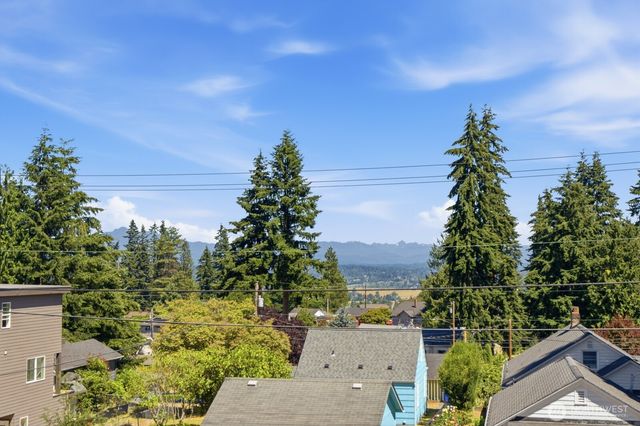5627 Colby Avenue, Everett, WA 98203