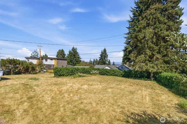 5627 Colby Avenue, Everett, WA 98203