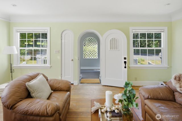 5627 Colby Avenue, Everett, WA 98203