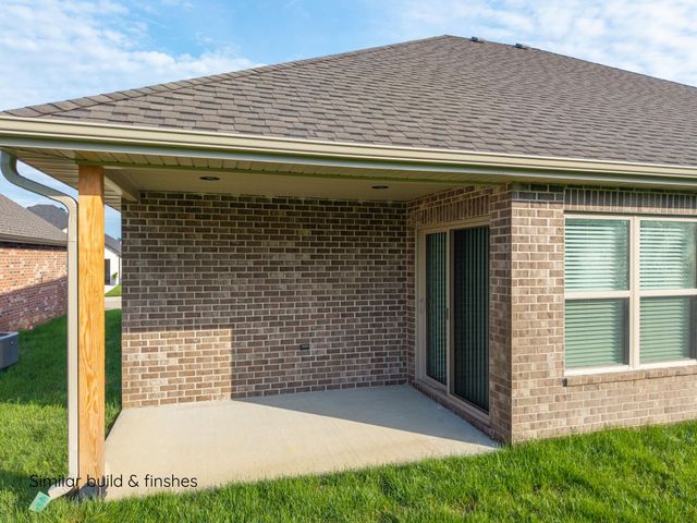 1800 WES MILLIGAN LN, Columbia, MO 65201