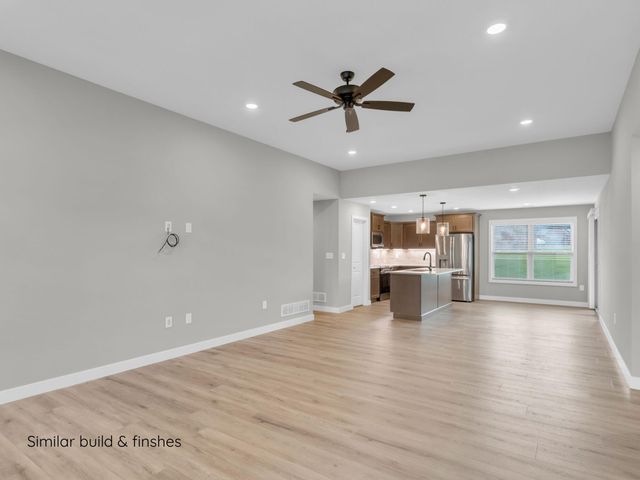 1800 WES MILLIGAN LN, Columbia, MO 65201