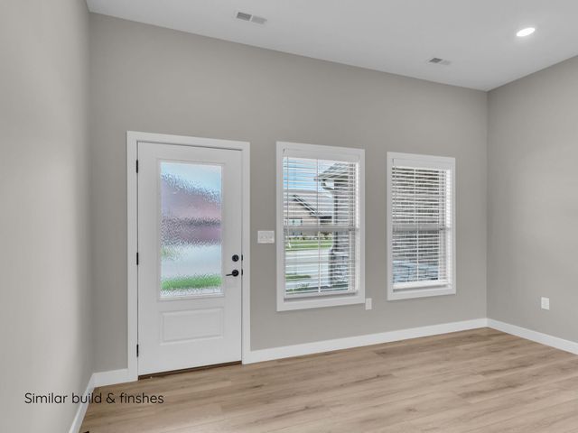 1800 WES MILLIGAN LN, Columbia, MO 65201