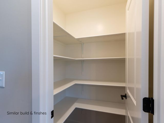 1800 WES MILLIGAN LN, Columbia, MO 65201