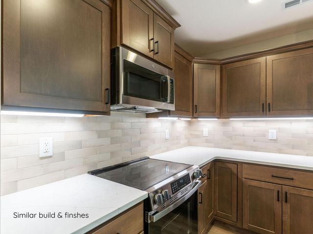 1800 WES MILLIGAN LN, Columbia, MO 65201