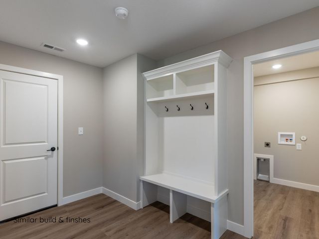 1800 WES MILLIGAN LN, Columbia, MO 65201