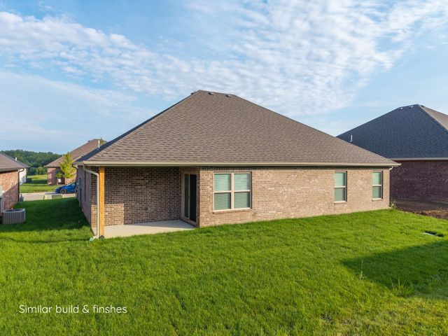 1800 WES MILLIGAN LN, Columbia, MO 65201
