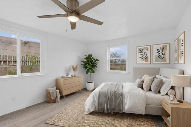 2429 Palomas Drive NE, Albuquerque, NM 87110