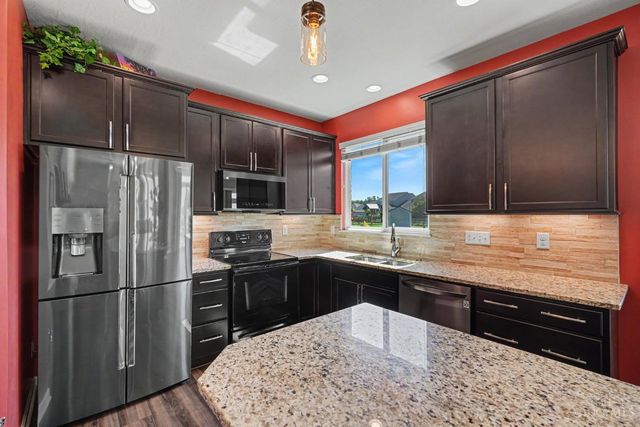 9621 Averi Court, Harrison, OH 45030