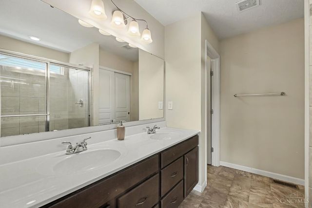 9621 Averi Court, Harrison, OH 45030