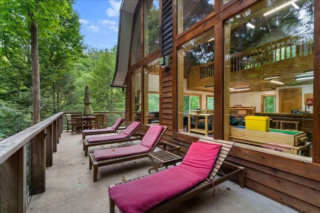 168 Laurel Lane, Stanton, KY 40380