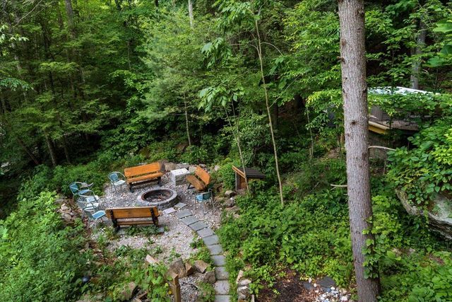 168 Laurel Lane, Stanton, KY 40380