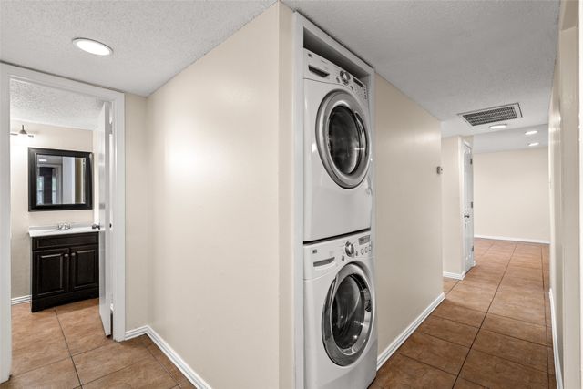 5903 Harvest Hill Road 2074, Dallas, TX 75230