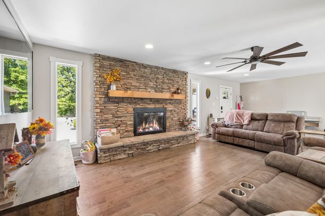 364 Eddins Rd, Lebanon, TN 37090