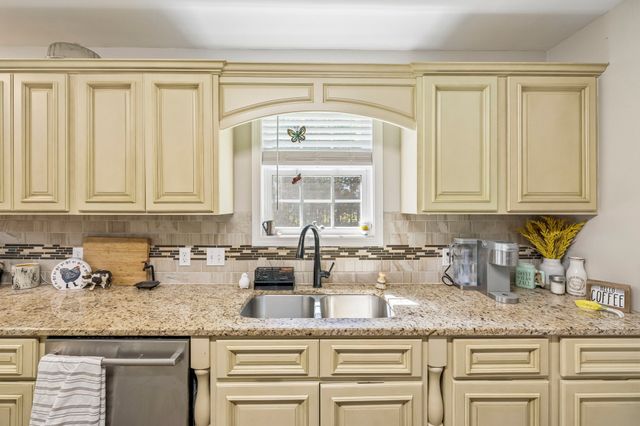 364 Eddins Rd, Lebanon, TN 37090