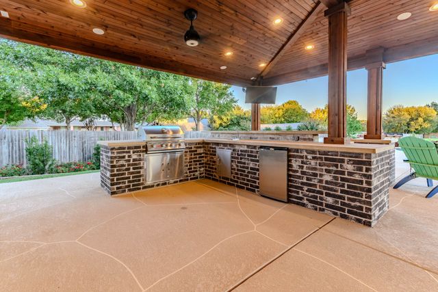 1616 Country Club Drive, Mansfield, TX 76063