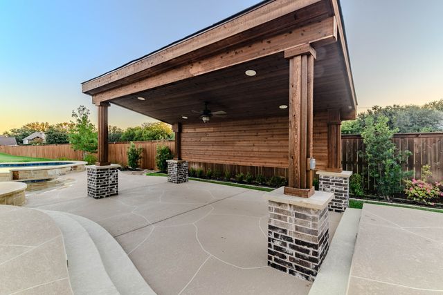 1616 Country Club Drive, Mansfield, TX 76063