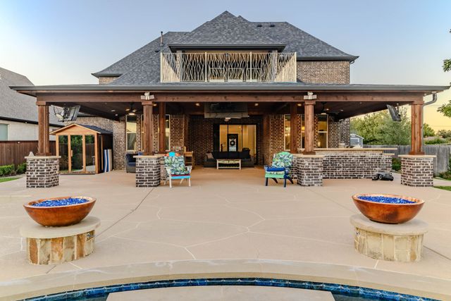 1616 Country Club Drive, Mansfield, TX 76063