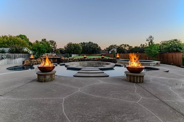 1616 Country Club Drive, Mansfield, TX 76063