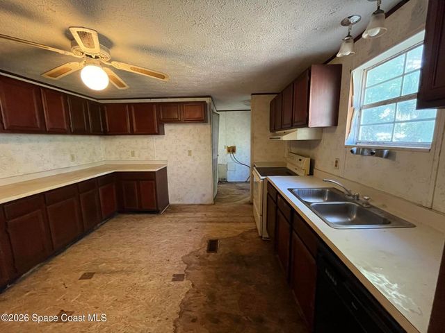 180 Rita Boulevard, Melbourne Beach, FL 32951