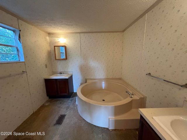 180 Rita Boulevard, Melbourne Beach, FL 32951