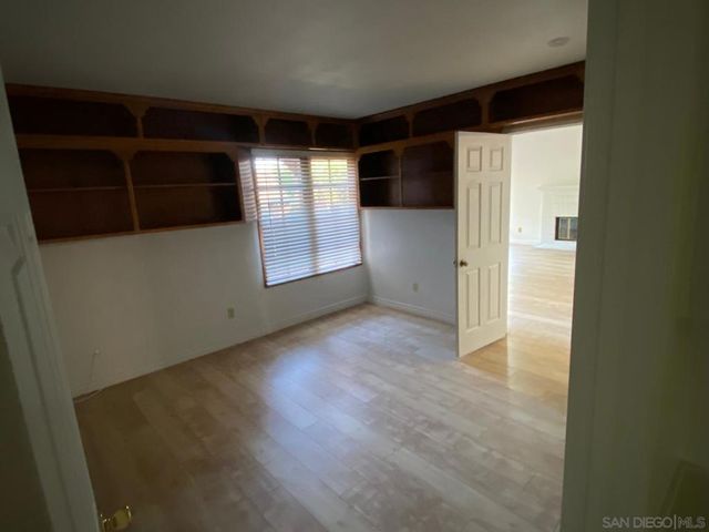 12592 Heatherfield Ln, San Diego, CA 92128