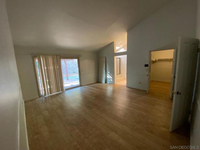 12592 Heatherfield Ln, San Diego, CA 92128