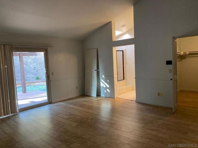 12592 Heatherfield Ln, San Diego, CA 92128